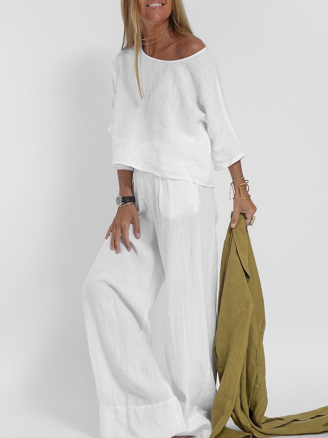 Linen blend two-piece set for women with a relaxed top and matching wide-leg trousers