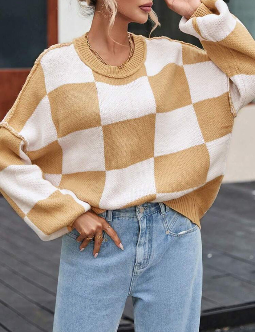 Margo & Main – checkerboard oversized crew sweater, side view, US women's sizes