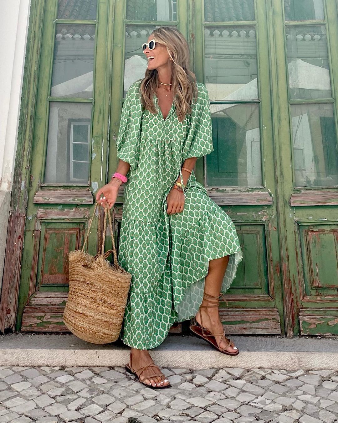 Isla Flowy Floral Maxi Dress