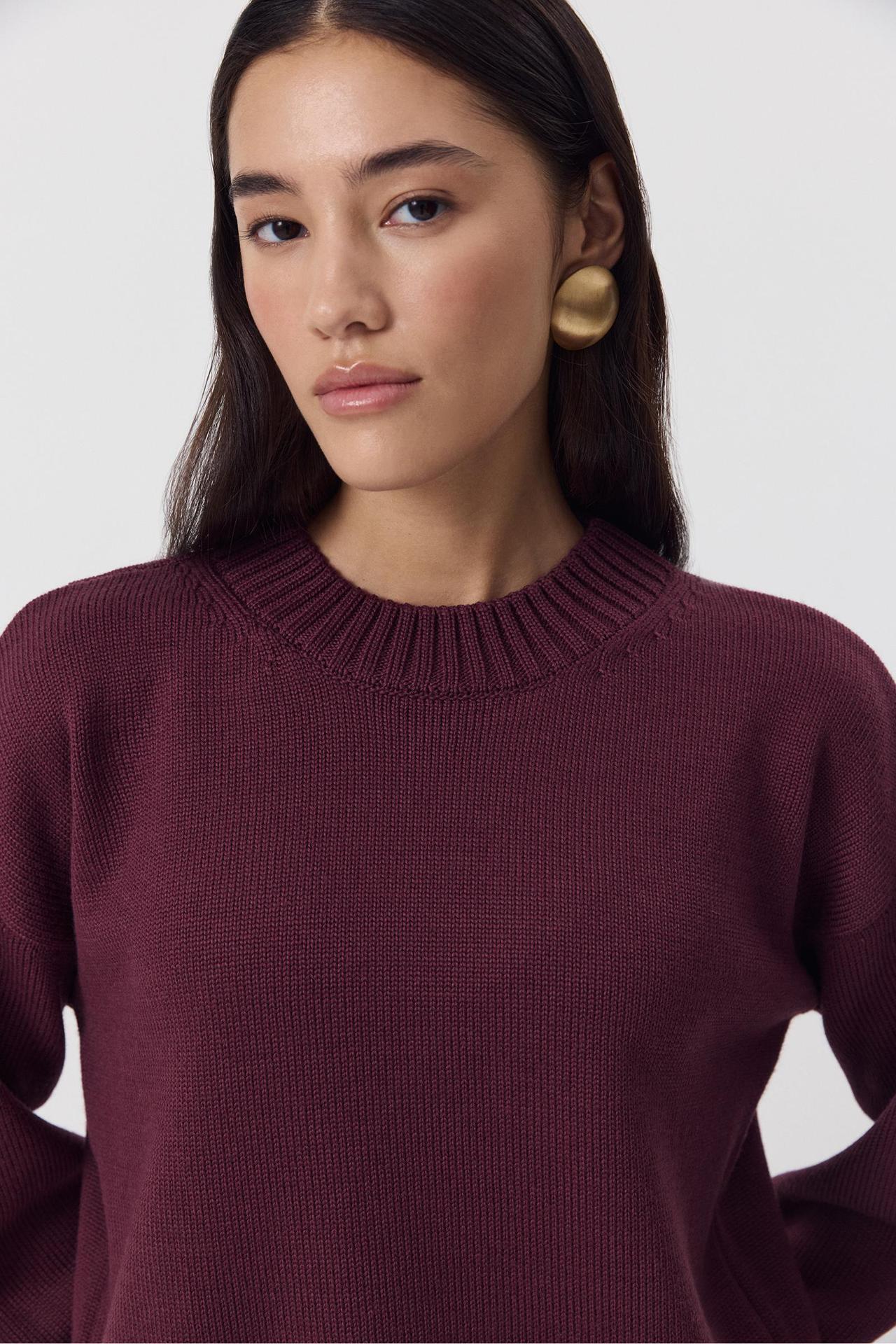 Margo & Main – cotton crew neck drop shoulder sweater, close-up view, US women's sizes