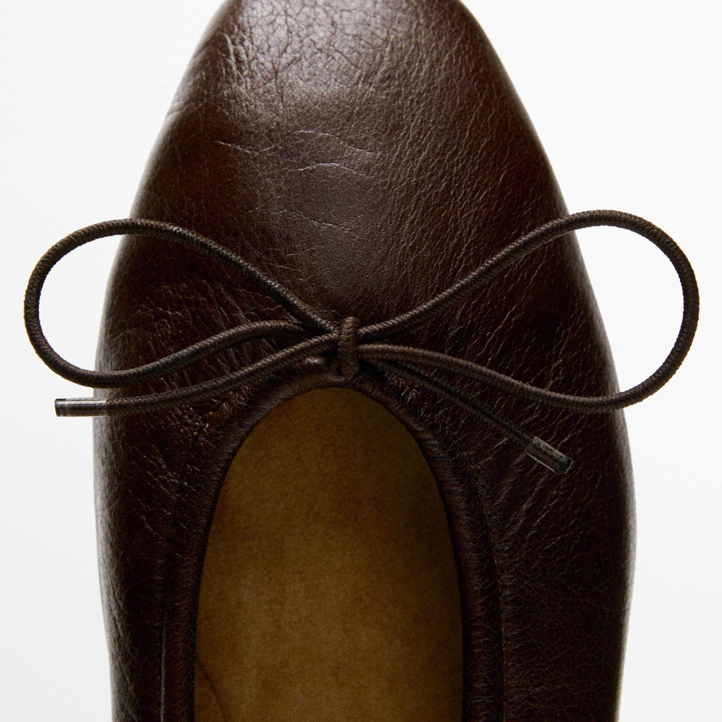 Margo & Main – brown ballet flat, grain leather and tie bow close-up, US women's sizes