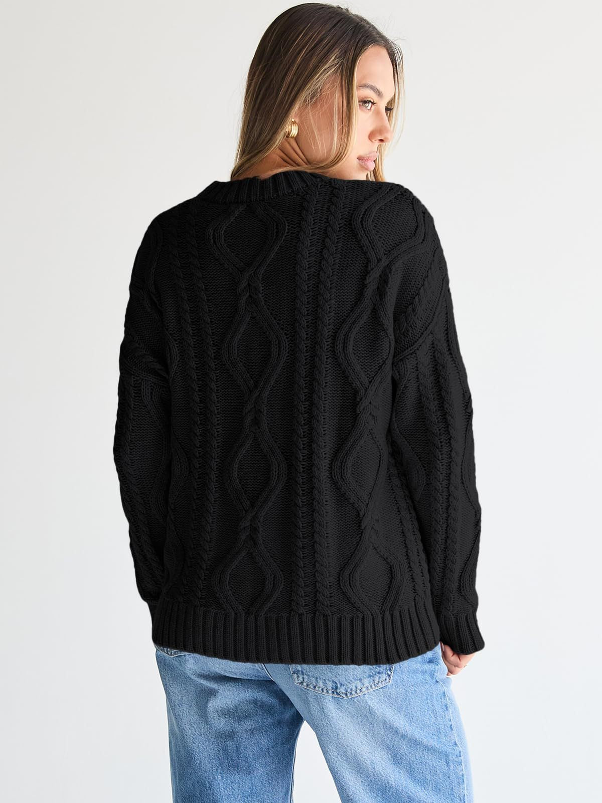 Roxelana Oversized Cable Knit Crew Sweater