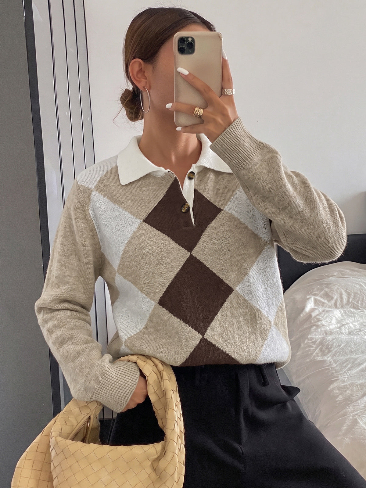 Margo & Main taupe argyle polo collar knit sweater — mirror selfie front view with a woven bag