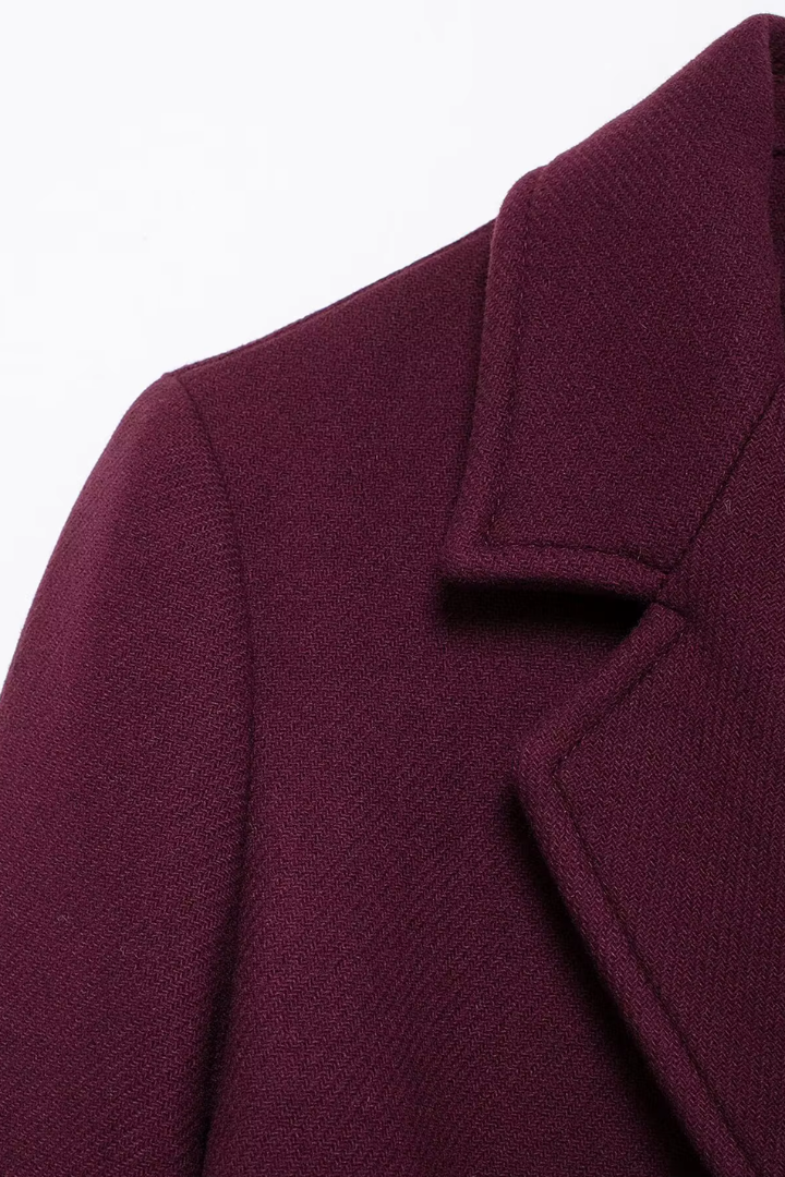 Margo & Main – Esme burgundy wool coat, close-up of shoulder seam and notch lapel, US women's sizes