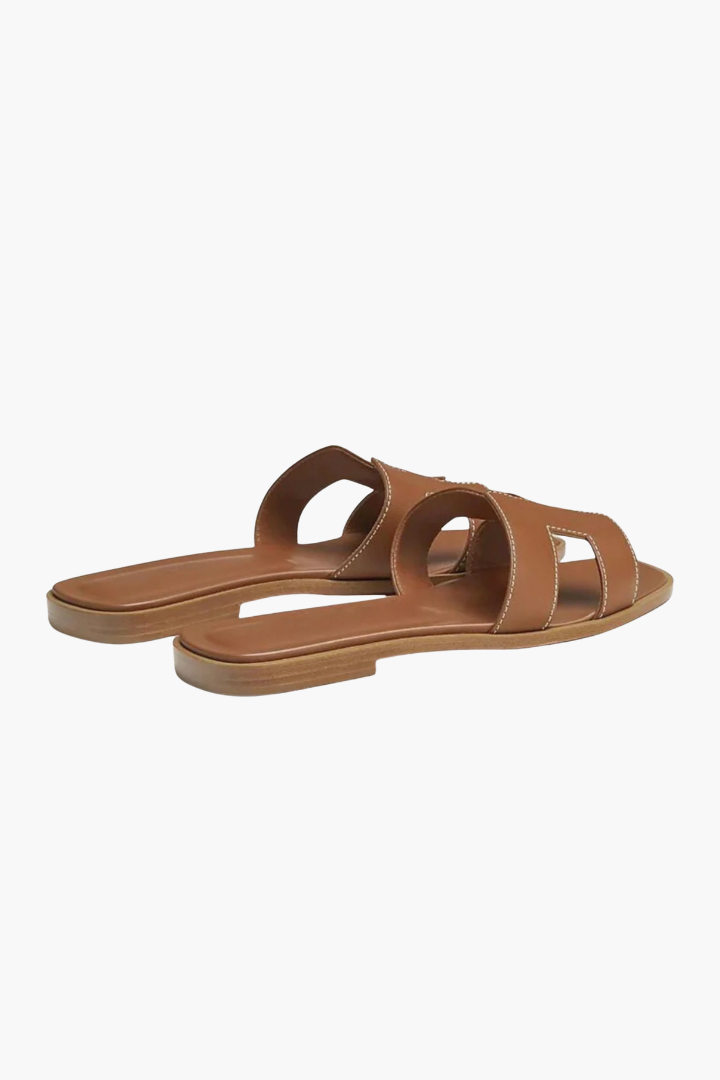 Margo & Main – flat cutout leather slide sandals, close-up view, US women's sizes