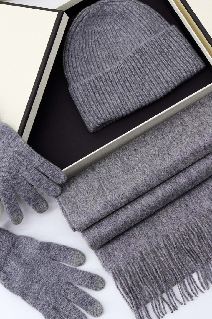 Margo & Main - gray wool gift set with scarf, rib-knit beanie and gloves in a box, one size