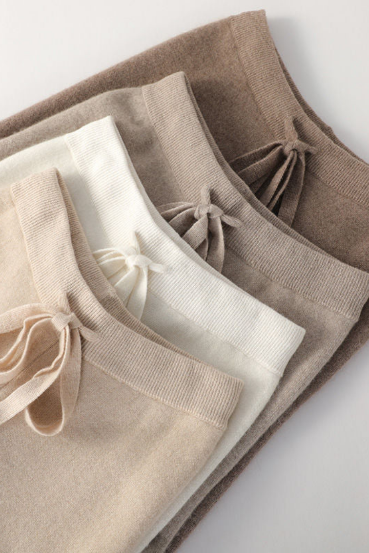 Margo & Main – Folded wide-leg knit pants showing all four colorways, US women's sizes