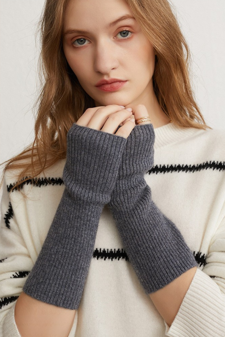 Everild Pure Cashmere Long Cuff Gloves