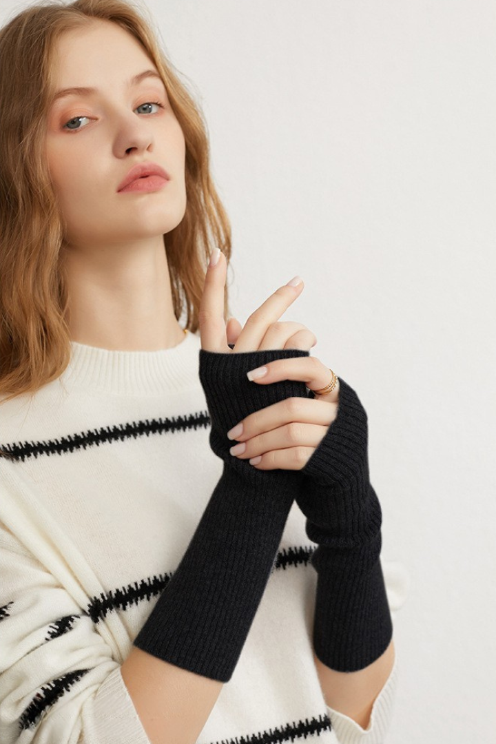 Everild Pure Cashmere Long Cuff Gloves