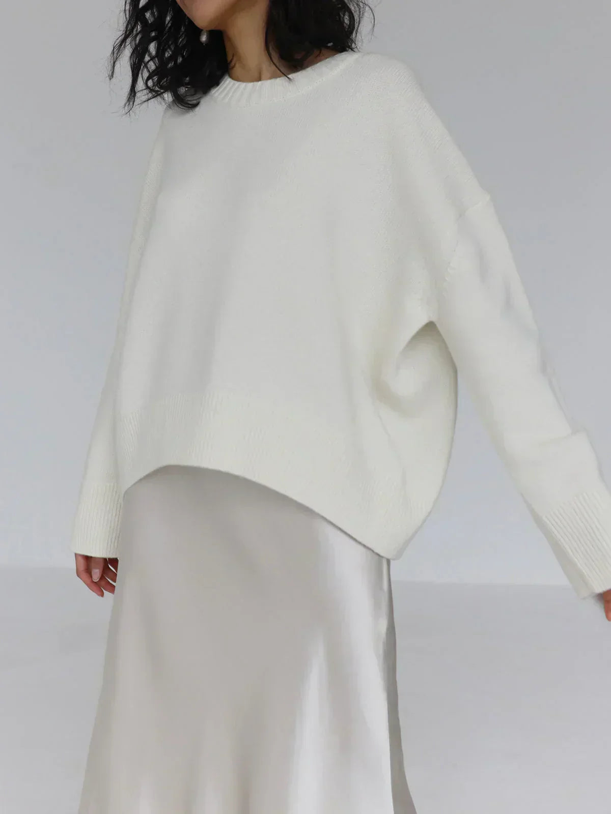 Margo & Main - white oversized knit crew neck sweater side view, US women's sizes