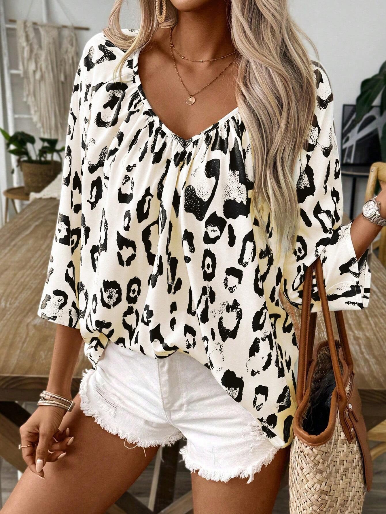 Sandra Relaxed Leopard Comfort Blouse