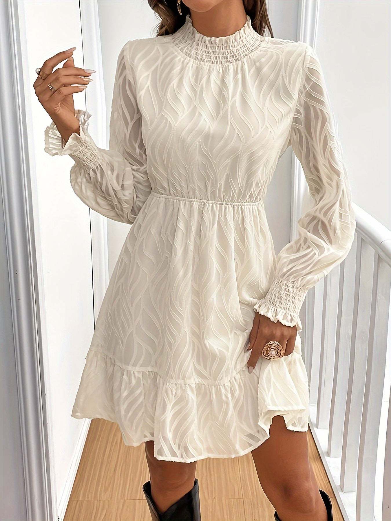 Margo & Main – Cream Textured Chiffon A-Line Dress Fabric and Ruffle Hem Detail, US women's sizes