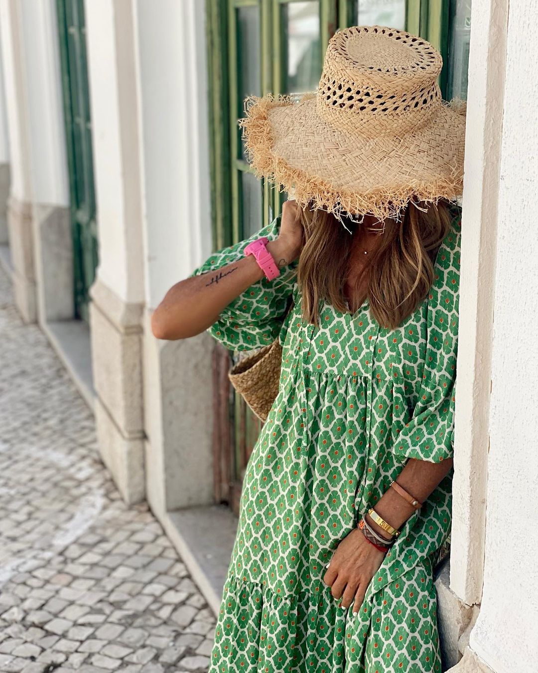 Isla Flowy Floral Maxi Dress