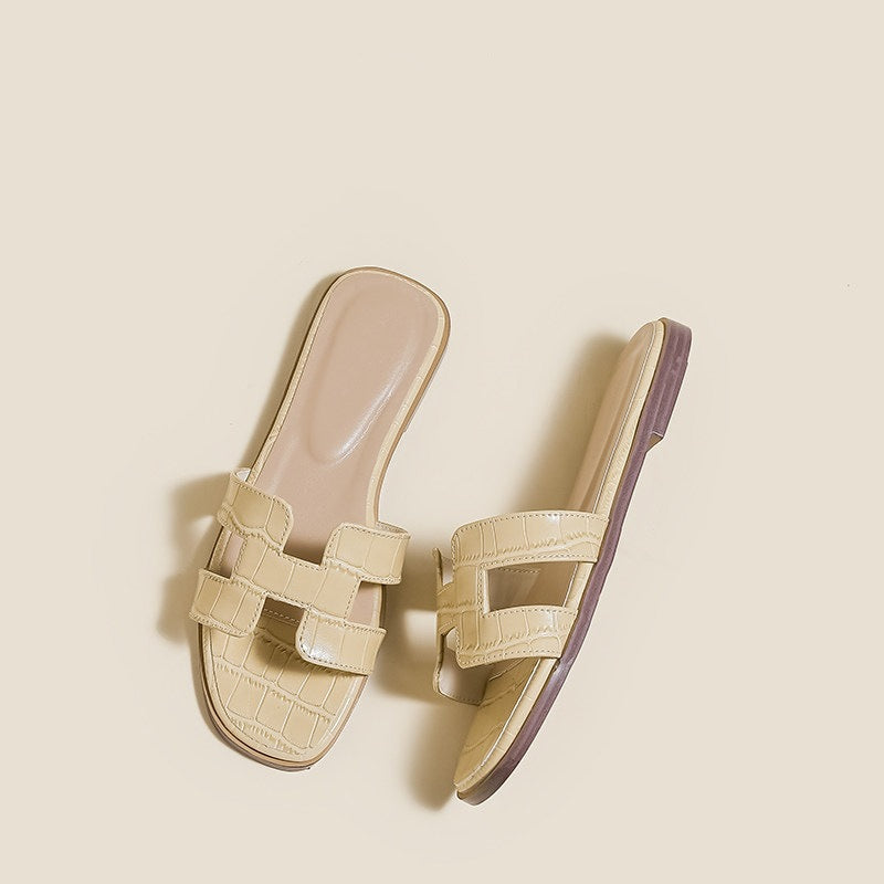 Margo & Main – Creamy yellow croc-embossed flat slide sandals, top view, US women's sizes