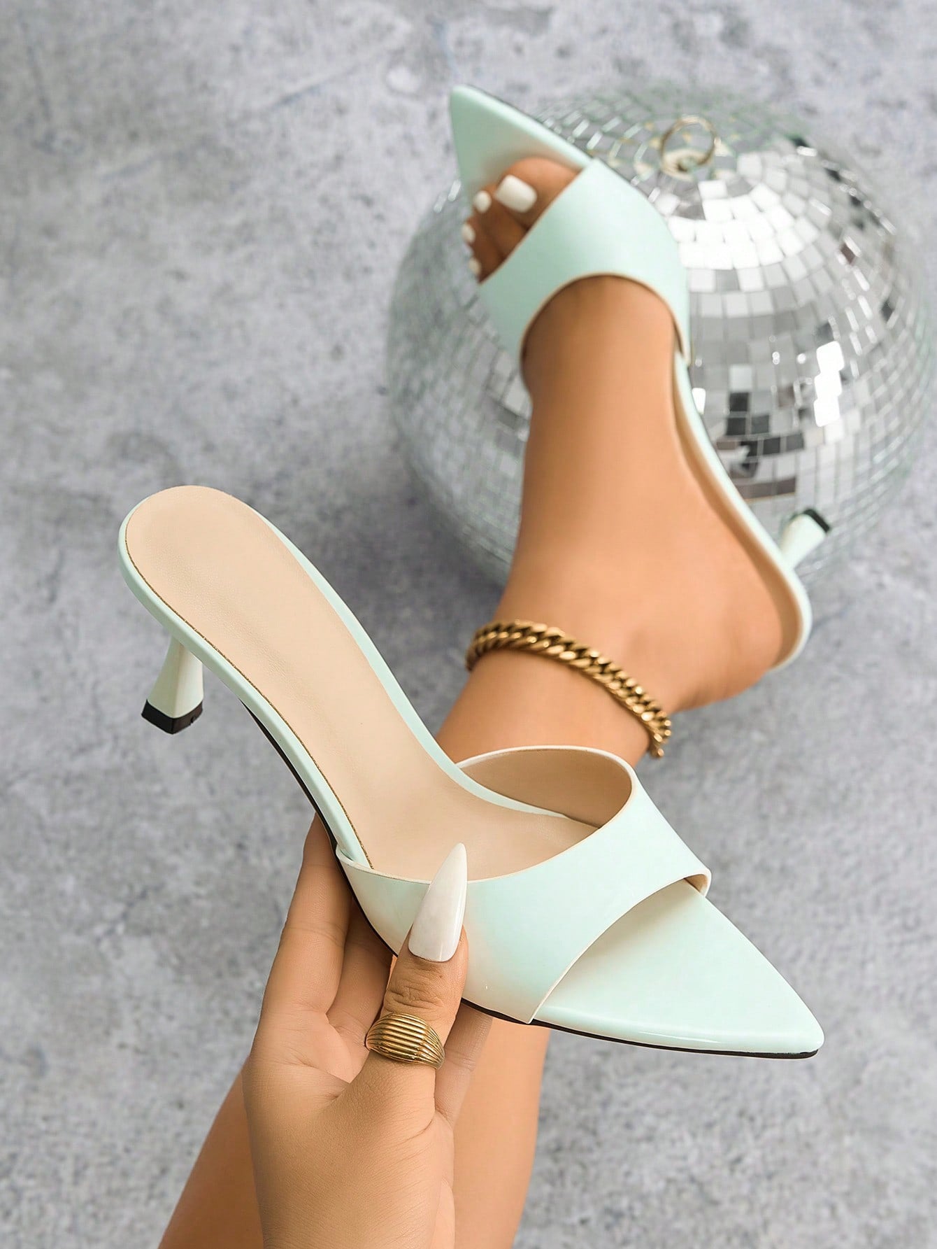 Sella Pointed Toe Kitten Heels