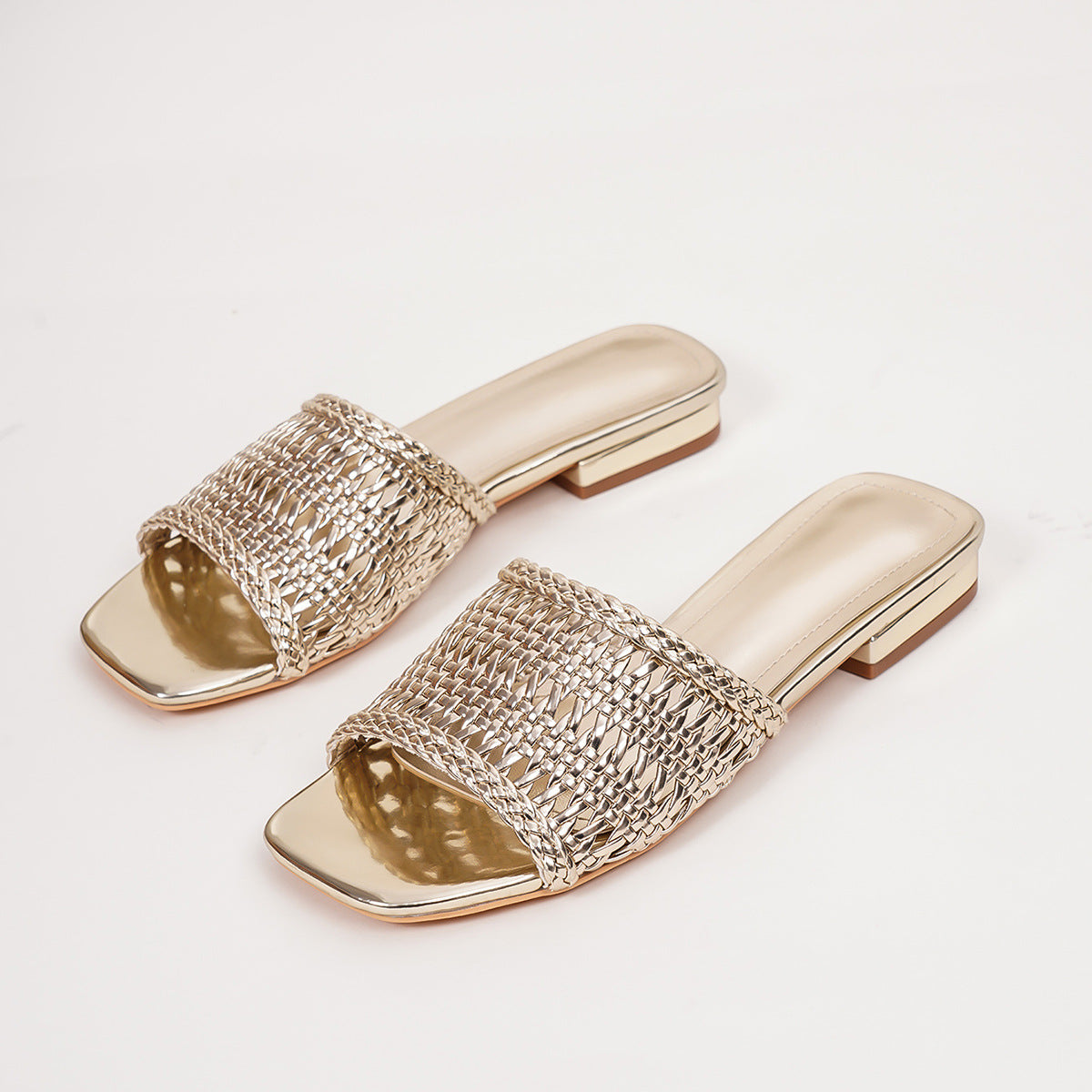 Margo & Main – metallic woven slide sandals, styled view, US women's sizes