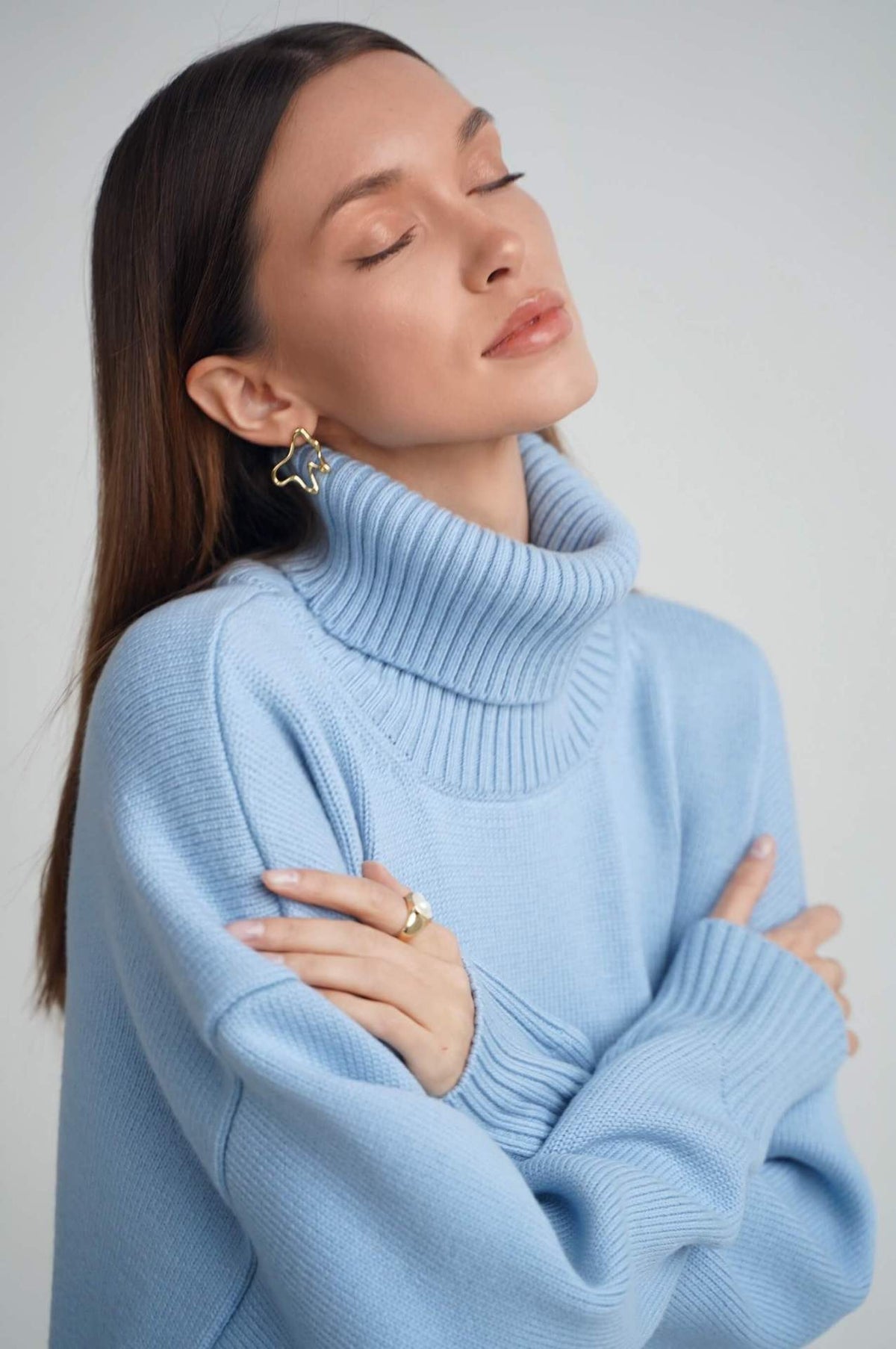 Estrella Oversized Knit Turtleneck Sweater