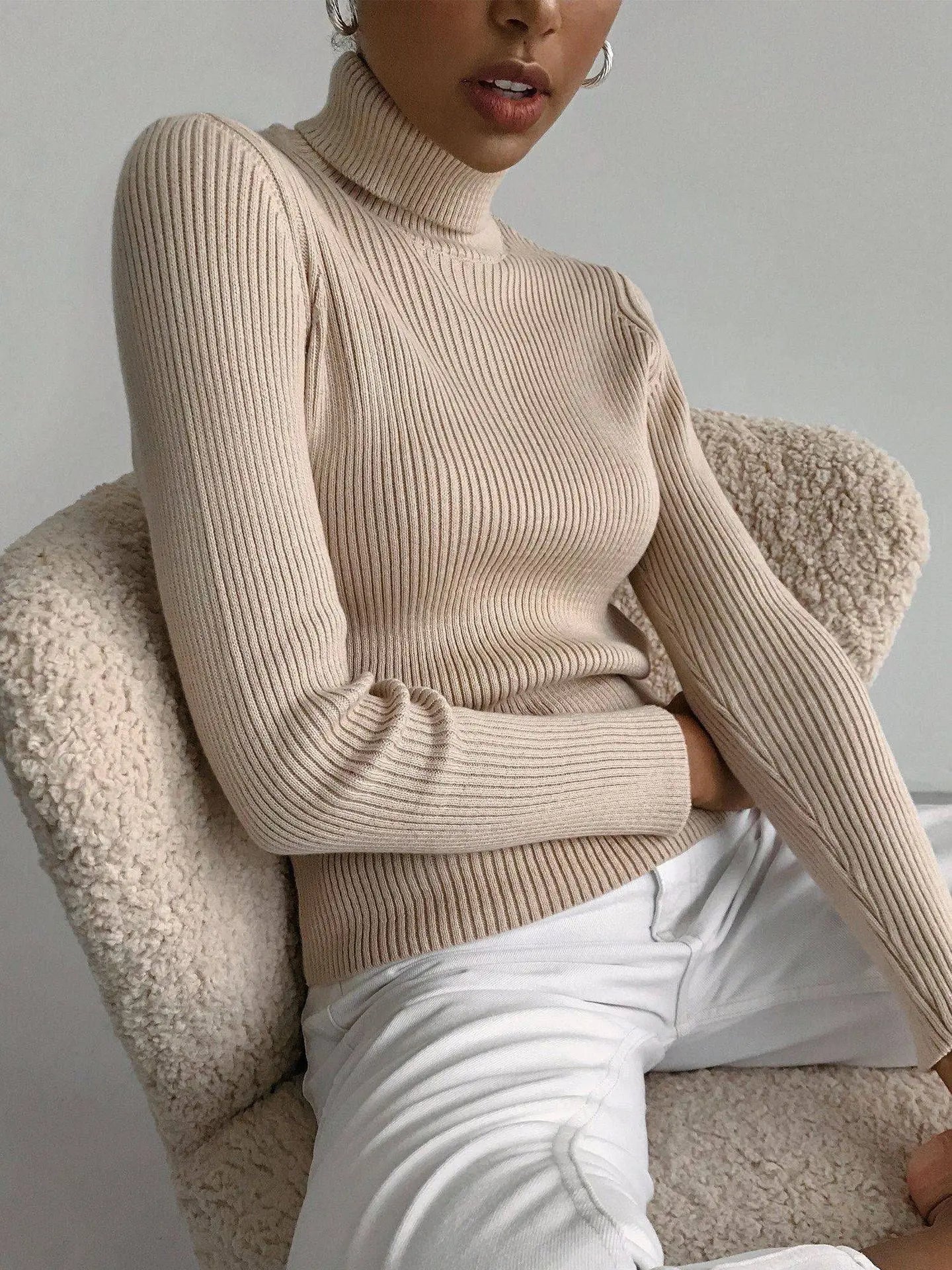 Margo & Main – tan ribbed turtleneck sweater worn in an everyday outfit, US women's sizes