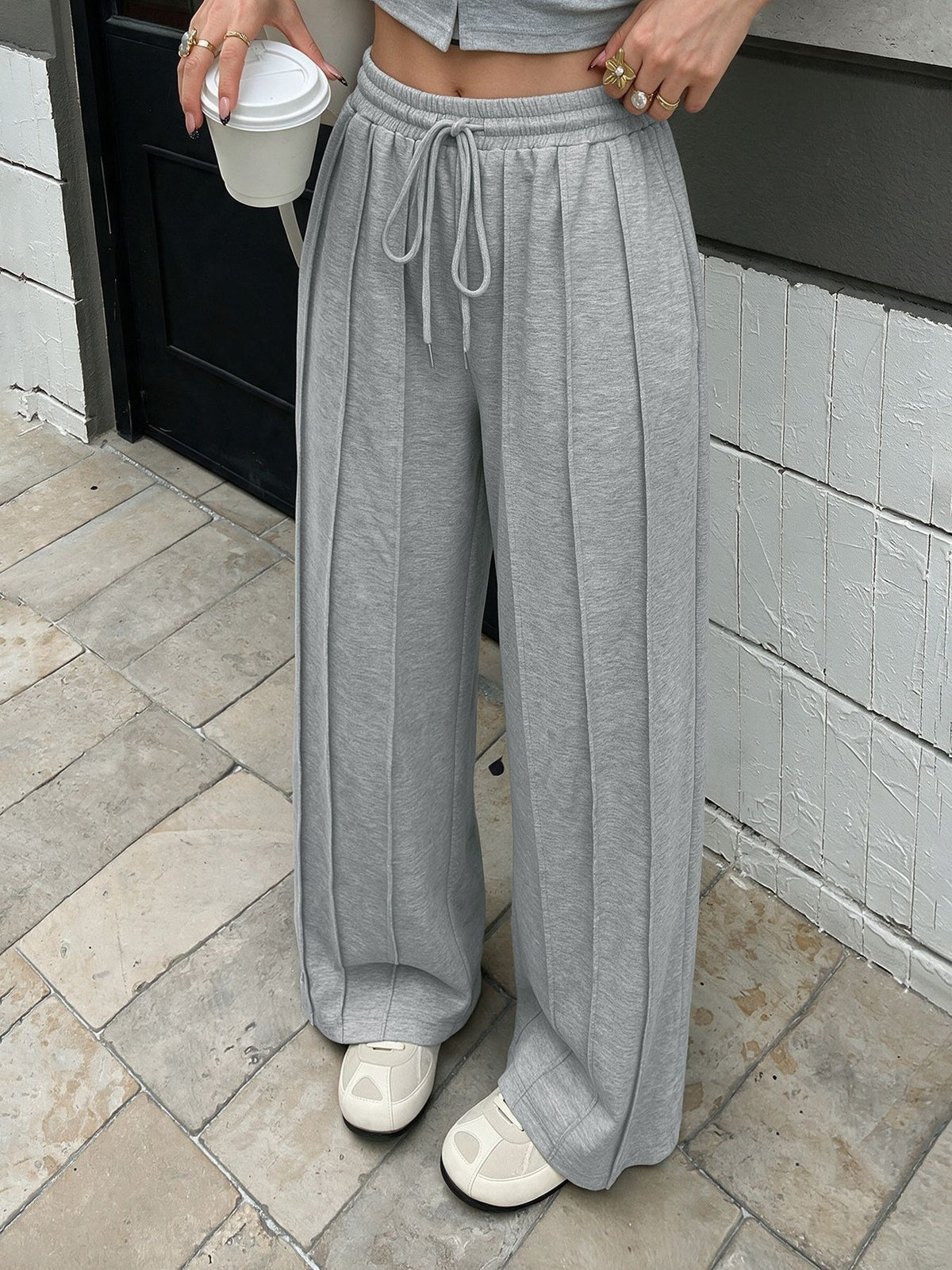 Margo & Main gray drawstring wide-leg lounge pants — close view of the elastic tie waist, US women's sizes